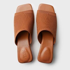 TIJN Katrin Open Toe brown Heeled square slip on mules heels like new